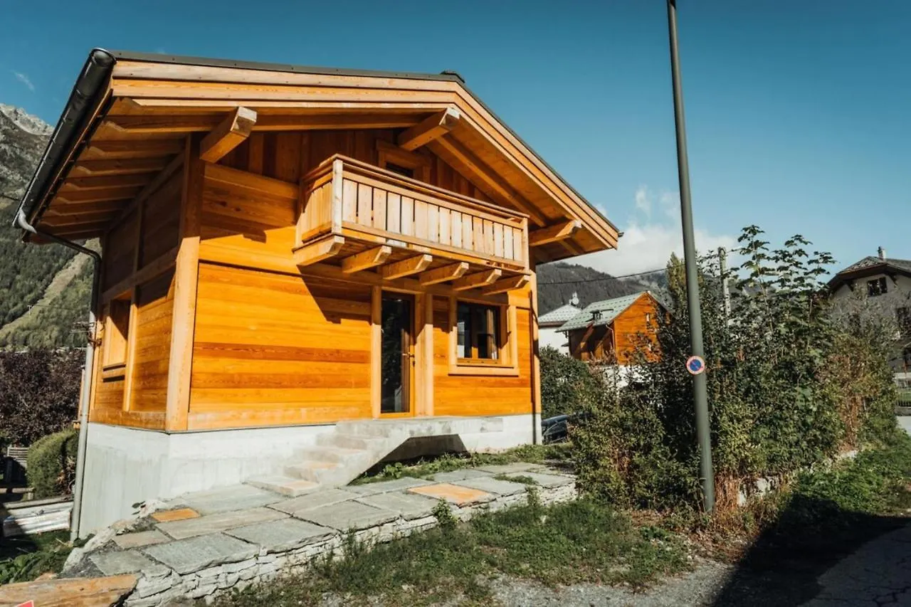 Chalet With Mountain View And 2 Min Walk From The City Center Villa Chamonix
