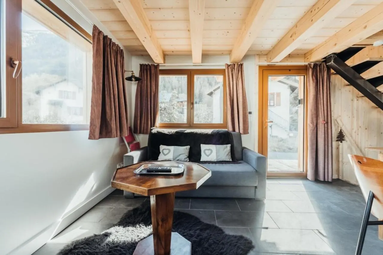 Chalet With Mountain View And 2 Min Walk From The City Center Villa Chamonix